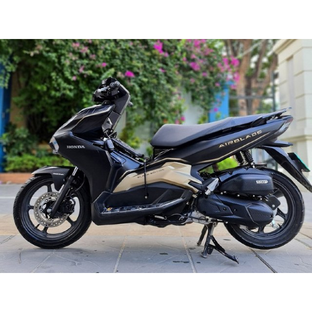 Tấm ốp tay dắt sau ab 125 2016-2019-2020-2022 ab 125cc honda