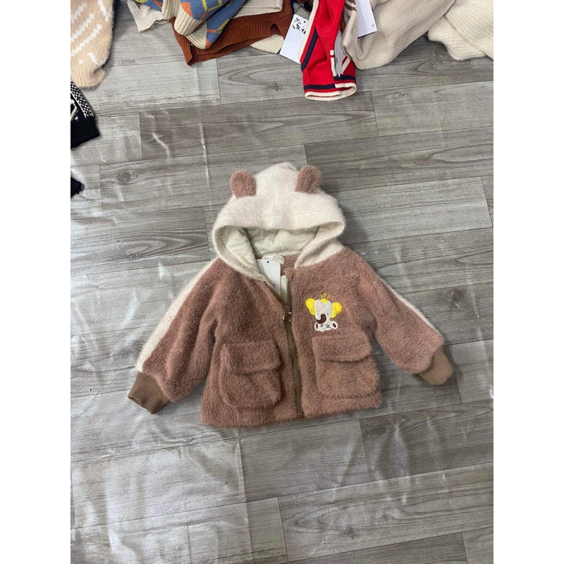 Khoác lông thỏ cho bé