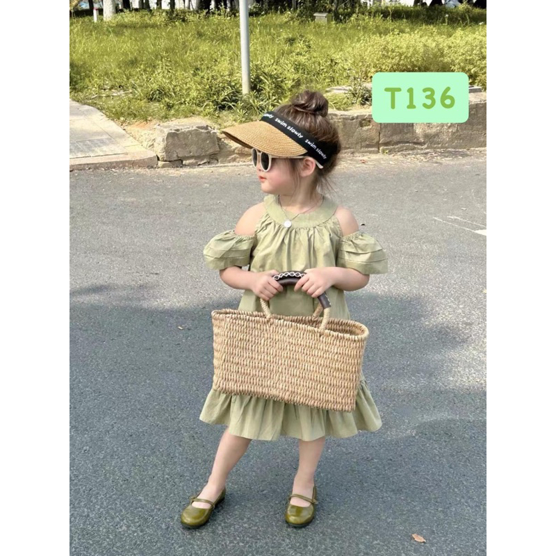 T136 Váy thiết kế tay lỡ khoét giọt lệ lưng cho bé