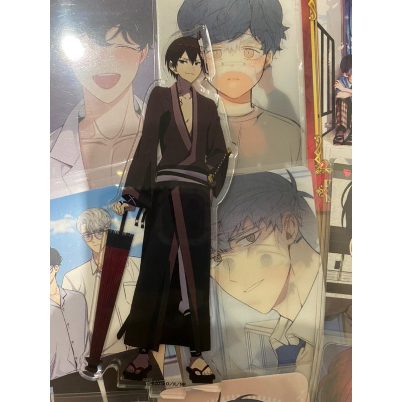 Lucky box/pack card, standee bl