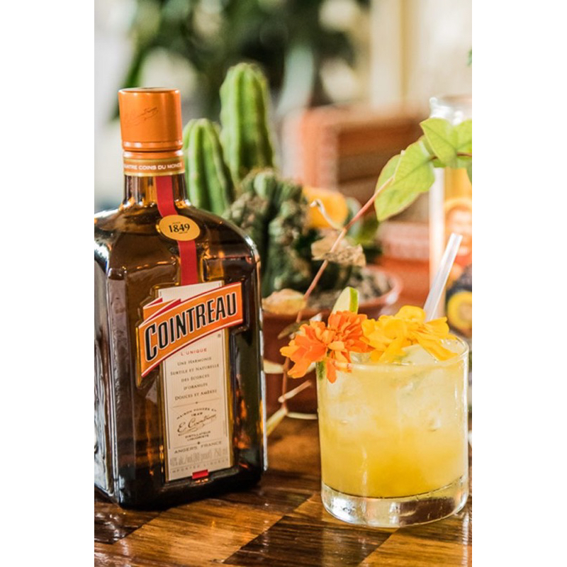 Hương cam Cointreau chai chiết 100ml