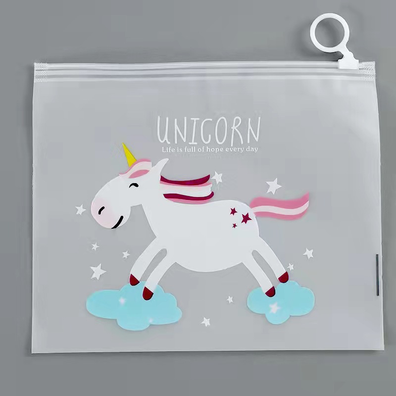 Túi đựng bút viết trong suốt hình hoạt hình unicorn, báo hồng loại to 17cm x 21cm