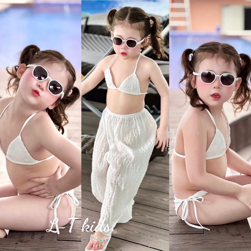 Diện ngay set bikini 3 món siêu đẹp siêu xinh cho bé diện đi biển thì hết sẩy