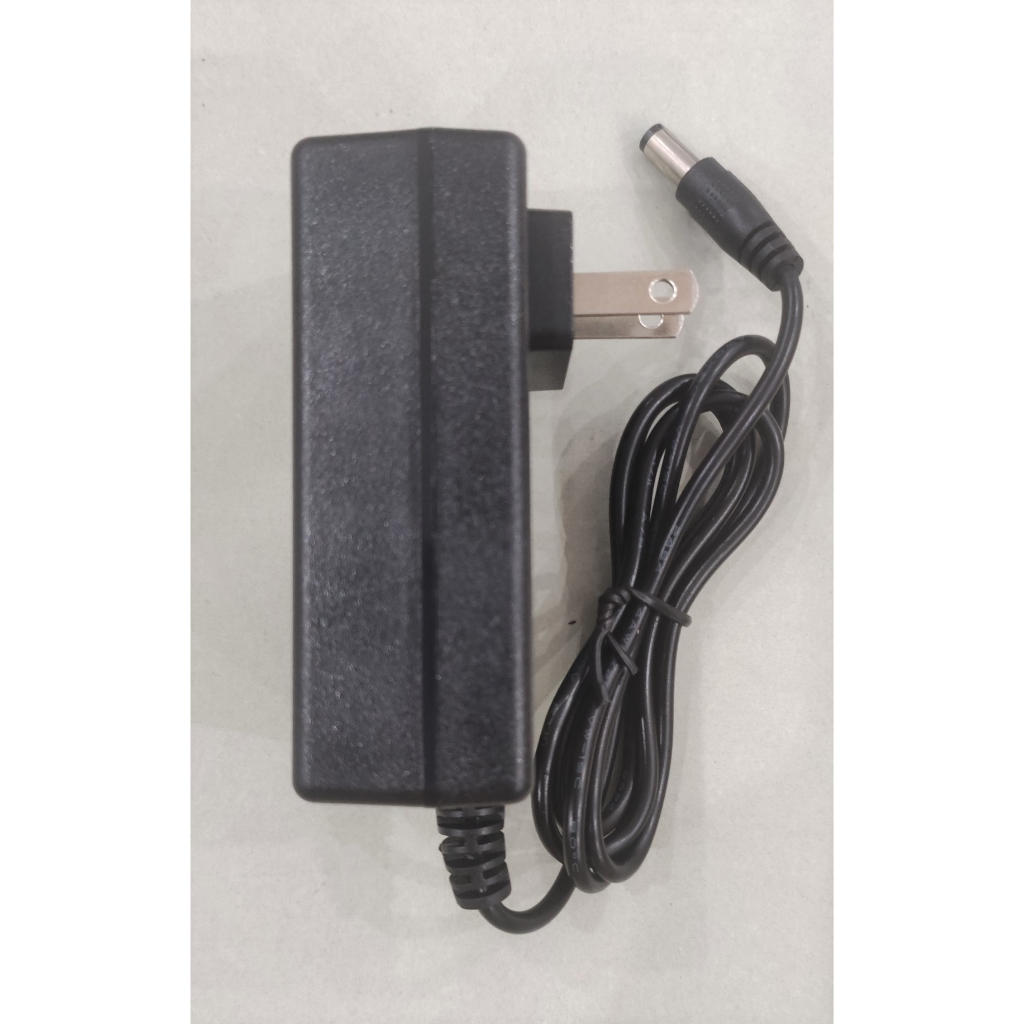 Sạc 4S 16.8V 2A dùng cho pin cho các loại pin 14.4v máy khoan máy bắn vít