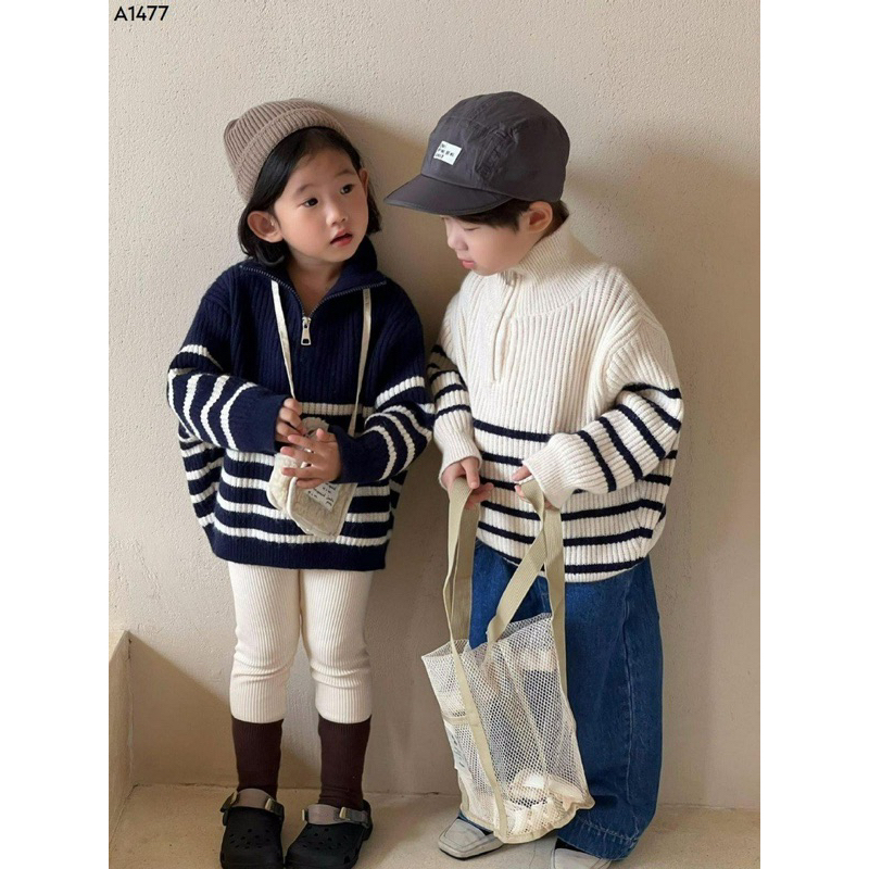 Áo len kẻ sọc cho bé