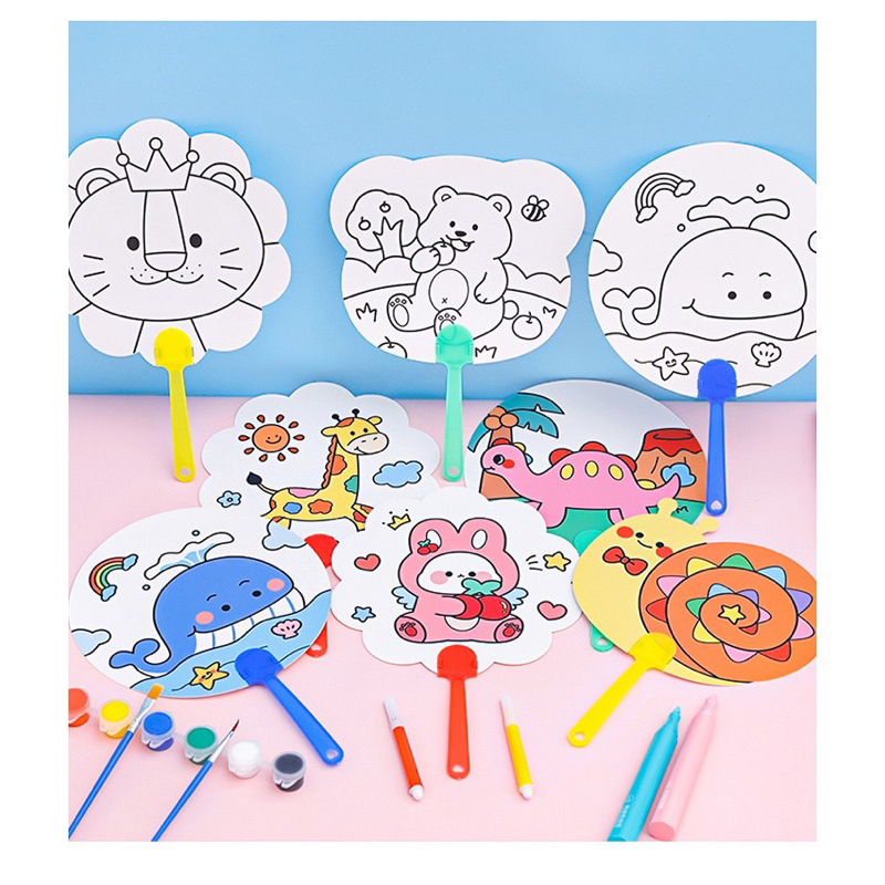 Quạt giấy tô màu