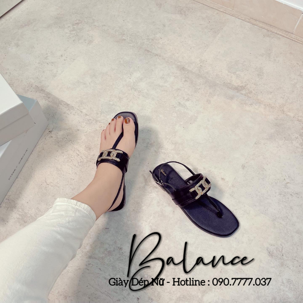 Balance Sandals Khóa Đá Đen