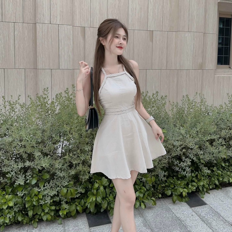 Đầm yếm dây bính