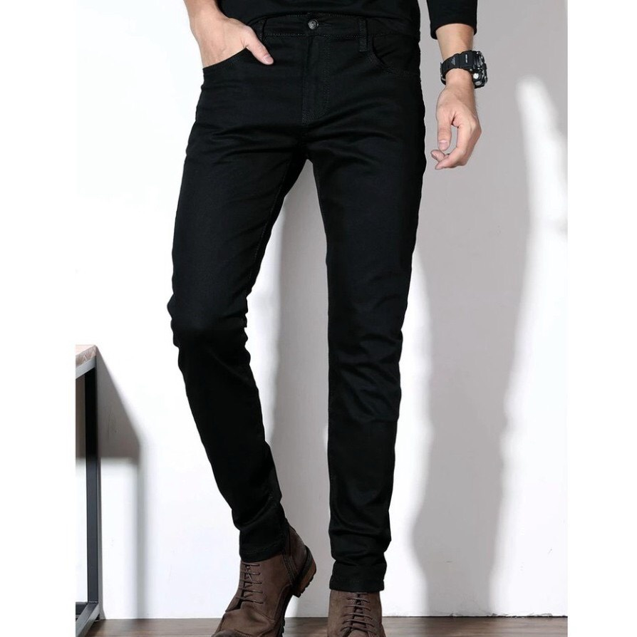 Quần jean nam đen trơn rách gối chất bò đẹp co giãn cao cấp ROMAN QJ