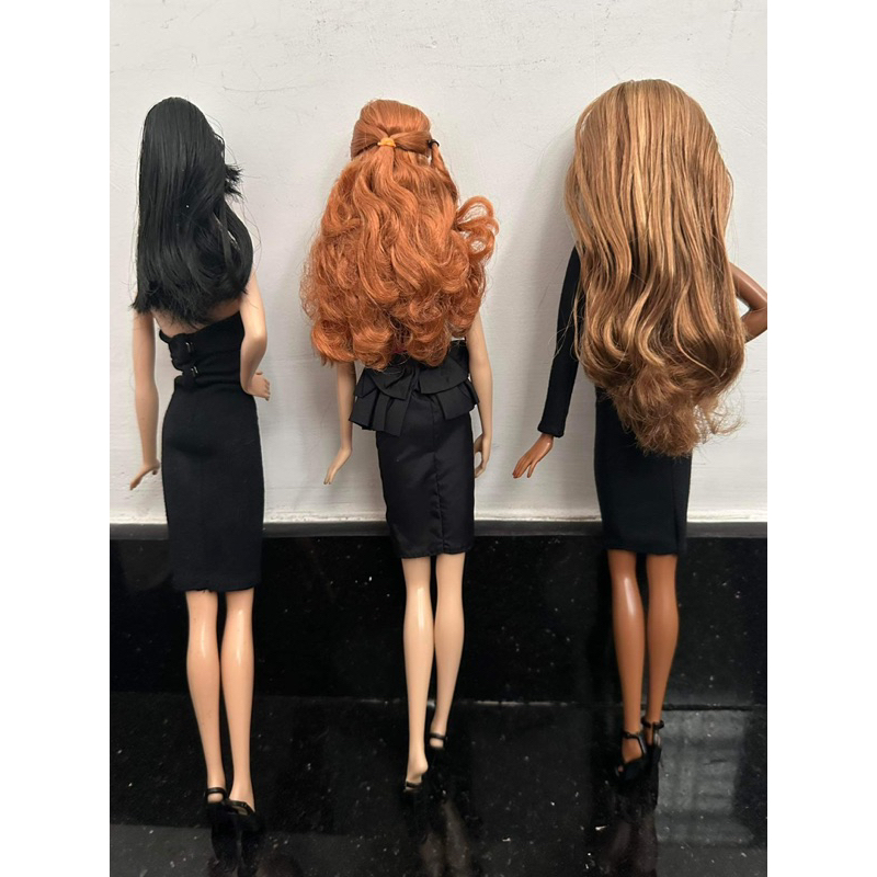 Búp bê Barbie Basic used 1