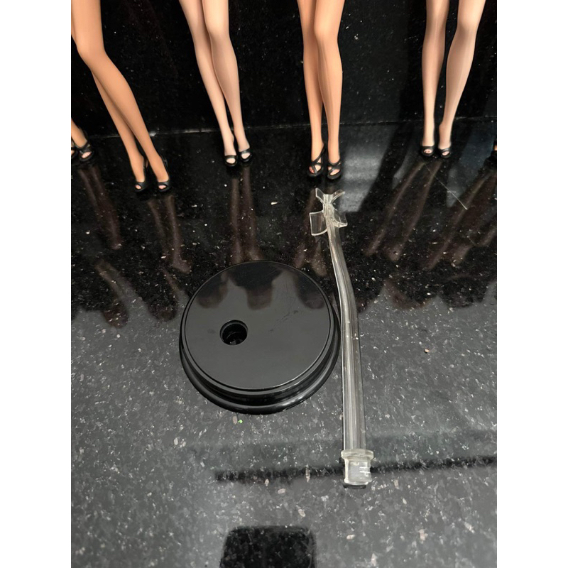 Búp bê Barbie Basic used 1