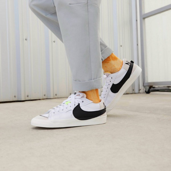 Gìay NIKE BLAZER LOW '77 JUMBO MÀU TRẮNG *WHITE/BLACK* - CODE: DN2158-101