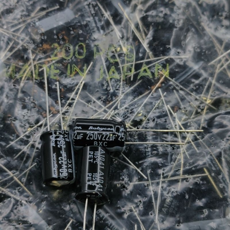 Tụ điện 22uF 250V BXC Rubycon chính hãng JAPAN