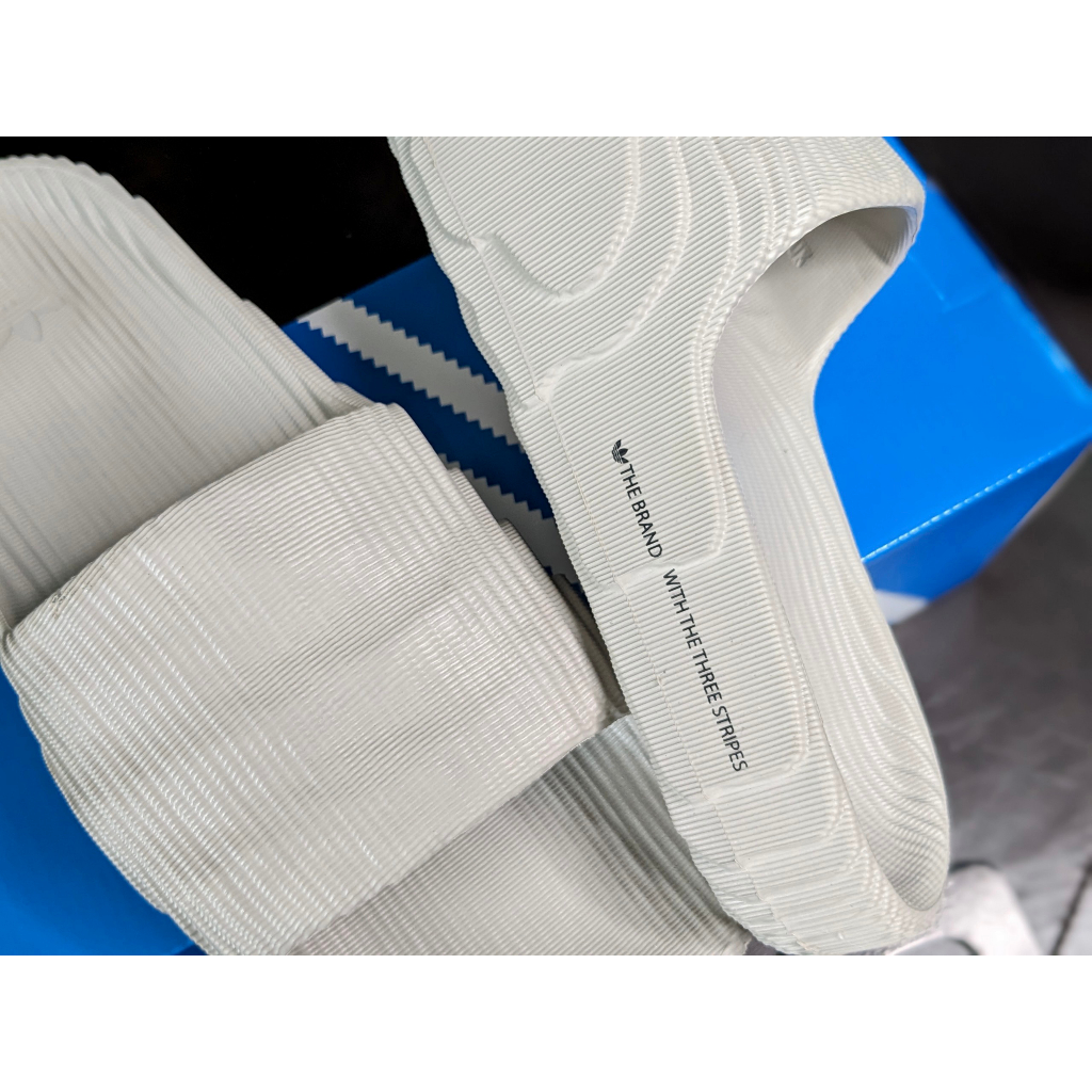 Dép Adi.d.a.s cao su adilette 22 màu xám nhạt ''Light Brown'' Code:𝐇𝐐4670