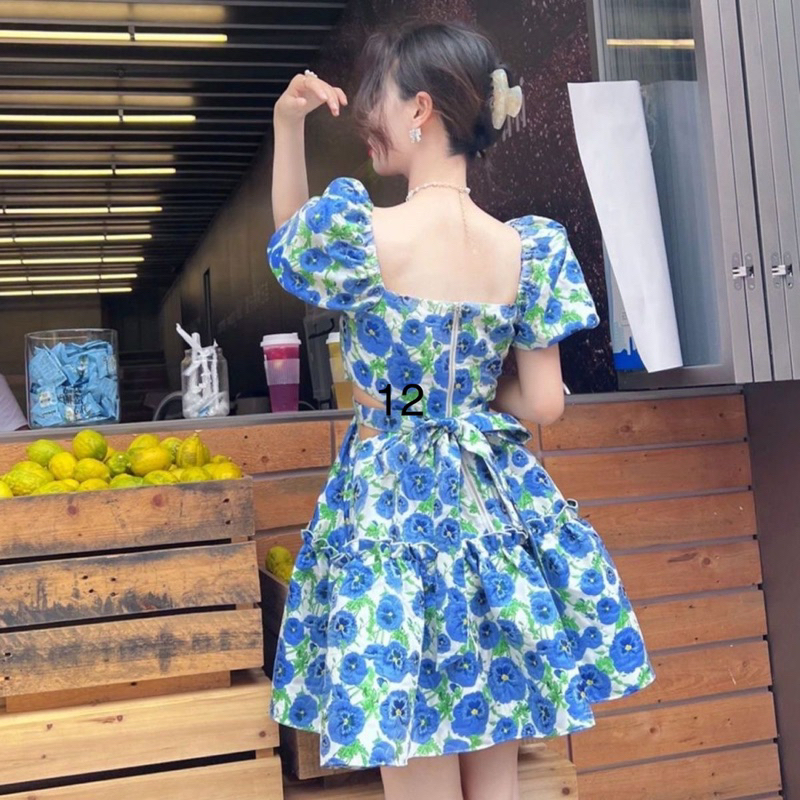 Đầm hoa nhí hở eo siêu xinh