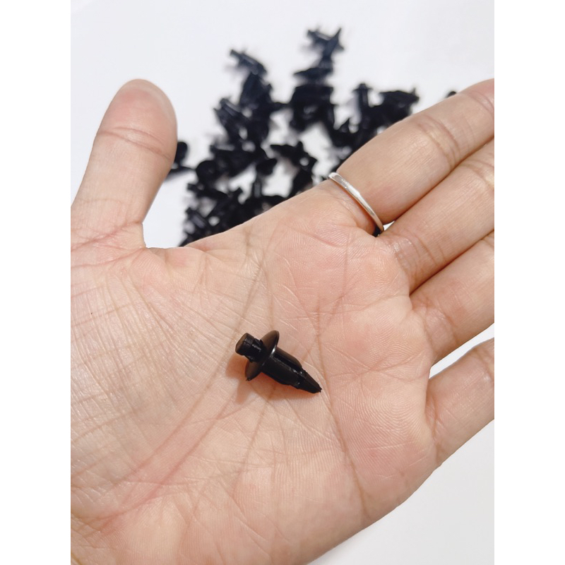 Ốc bấm nhựa dàn áo, nút nhấn nhựa dàn áo xe Winner, Exciter 150....