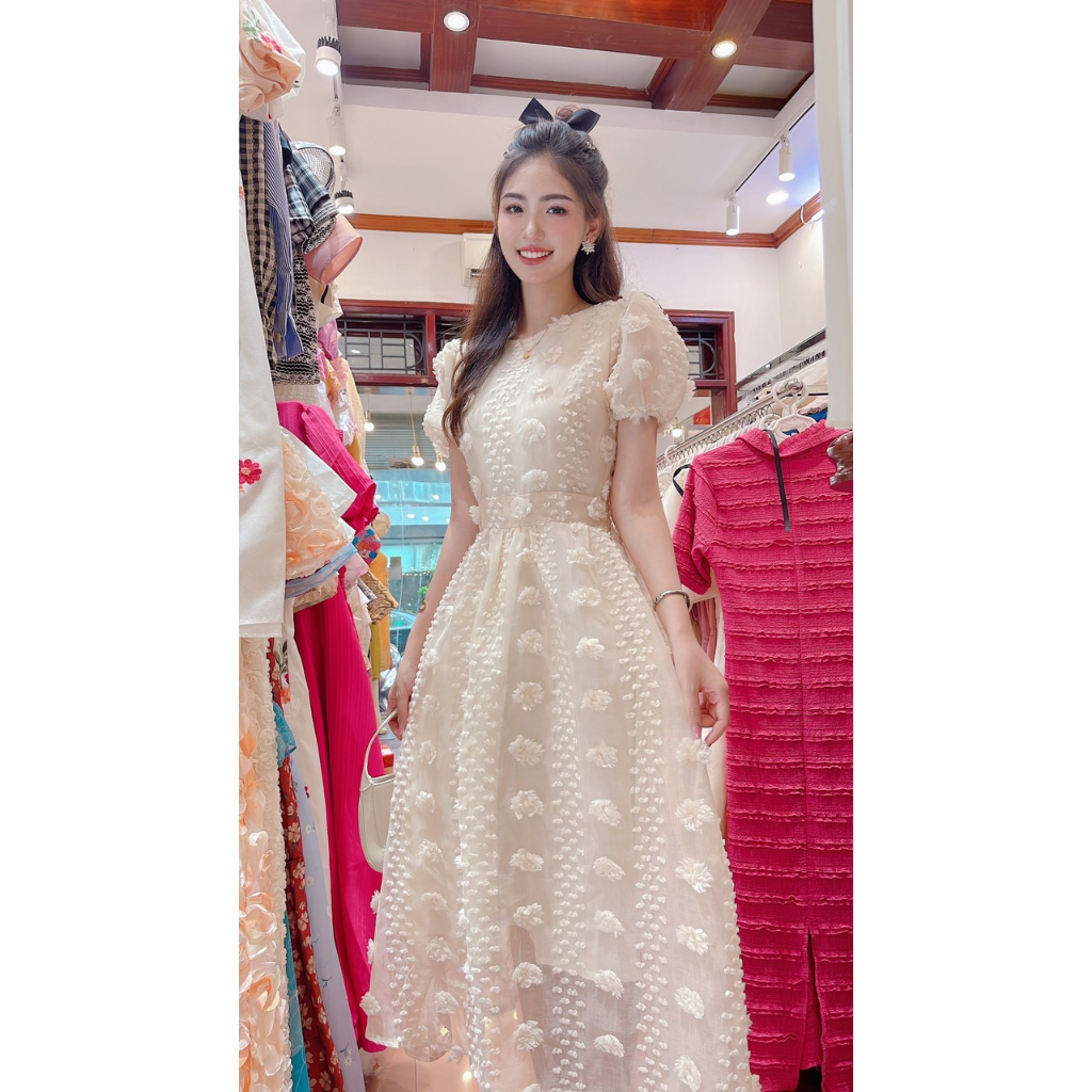 Váy xòe công chúa đính hoa bông