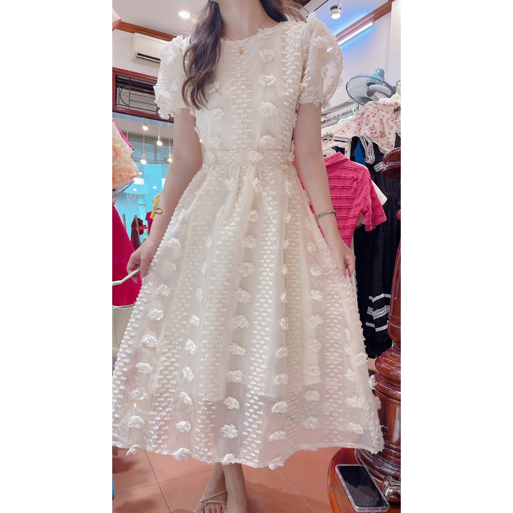 Váy xòe công chúa đính hoa bông