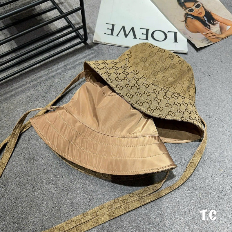 Mũ bucket gucci 2 dây quai dài kim anh bùi