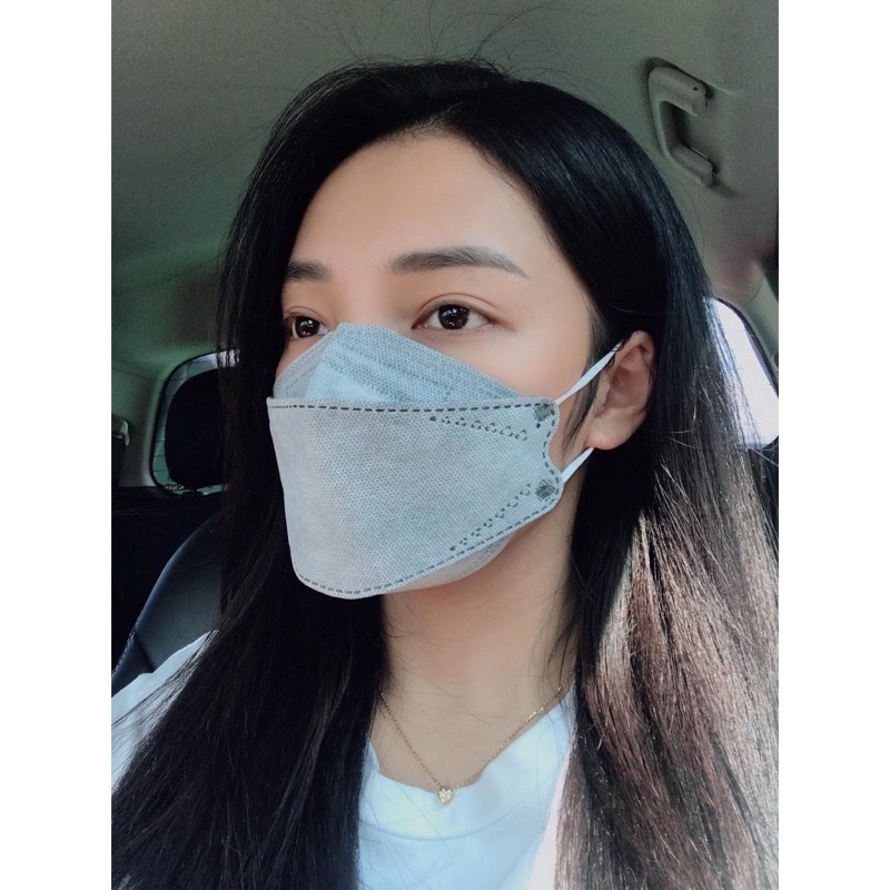 Khẩu trang kf94 thiết kế 4D dày dặn 4 lớp có kháng khuẩn, phù hợp với mọi khuôn mặt
