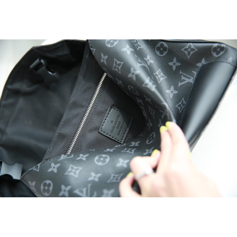 Túi lv hobo voyager đeo chéo