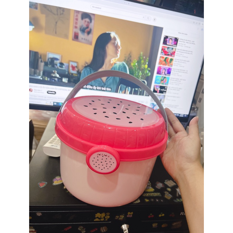 Combo 10 Gói Khăn Ướt Tặng Kèm 1 Thùng Nhựa Trái Cây Siêu Dễ Thương Khăn Giấy Ướt Kèm Xô Nhựa