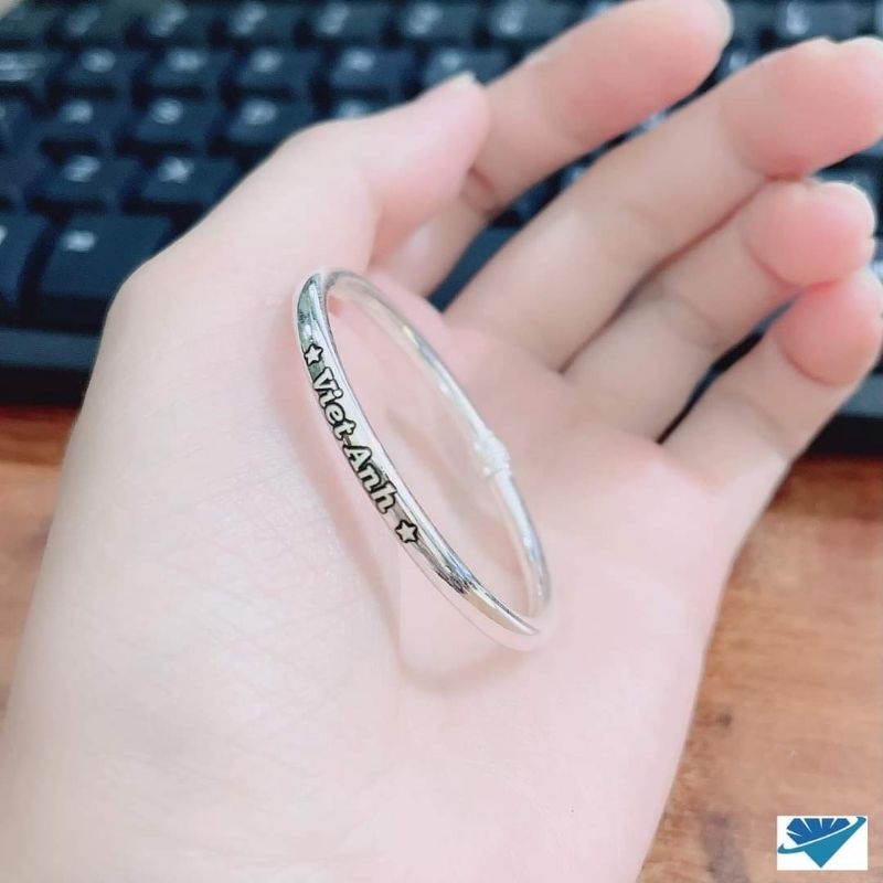 VÒNG BẠC NGUYÊN CHẤT KHẮC TÊN CHO BÉ