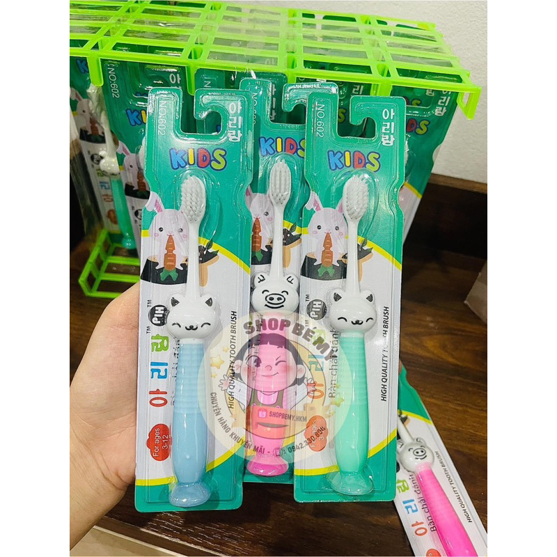 Bàn Chải Đánh Răng Trẻ Em Kid 602
