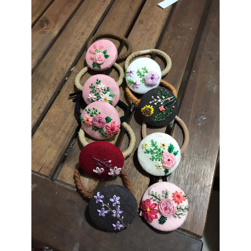 Sỉ cột tóc tròn thêu tay độc đáo handmade