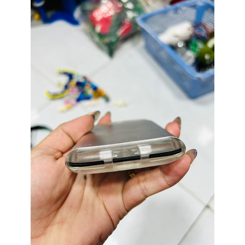 HỘP ĐỰNG CARD VISIT Umbra Bungee Wallet Business Card Case Aluminum Metalic Micro Card Holder Silver