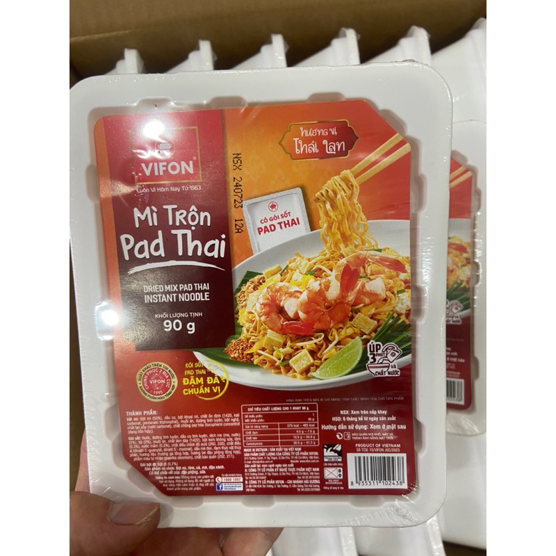 Mì trộn Pad Thái Vifon khay 90g-1 hộp mì xào trộn sốt thái chua cay ăn liền