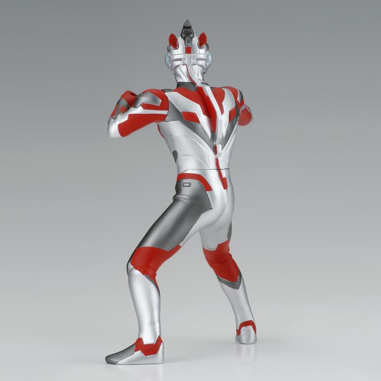 Mô Hình lắp sẵn Figure Ultraman x Hero's Brave Statue X Ver. A Banpresto Bandai