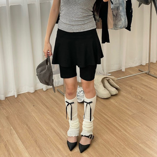 [𝓈𝒾𝑒𝓎𝑜𝓊] BLACK low-waist skort // quần váy ĐEN kiểu blokecore keooo