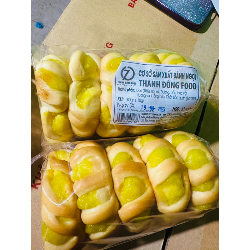 Bánh mì nhân dừa hoa cúc mềm ngon