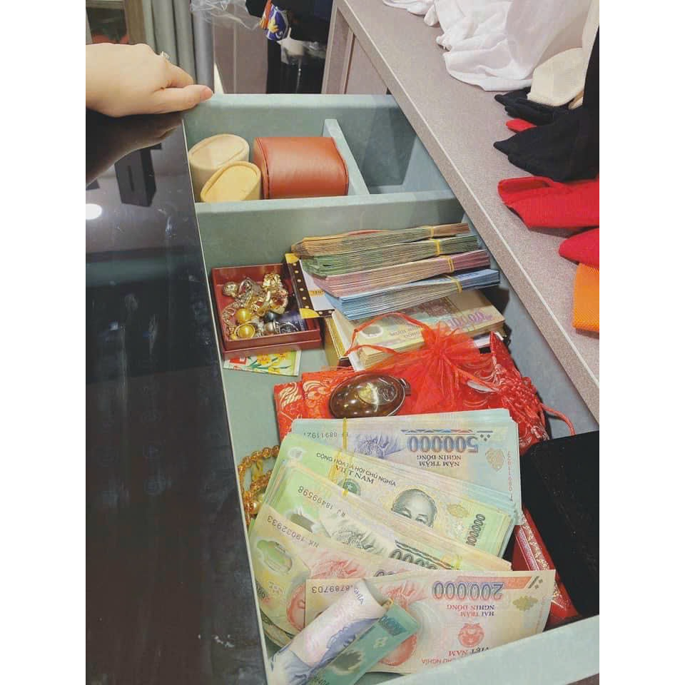 Móc khoá mèo dầu có chú của thái lan