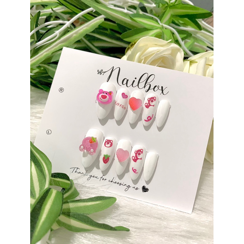 Nail box gấu dâu thiết kế giá rẻ