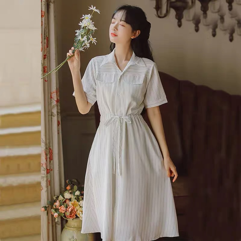 Đầm sơ mi sọc trắng thun eo