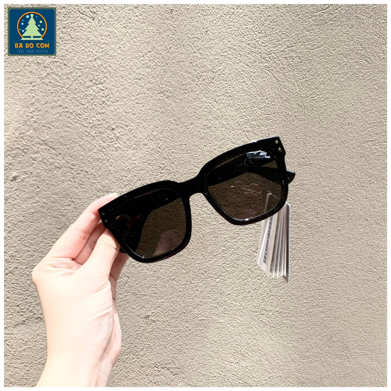 Kính phân cực HM UK gọng vuông đen tuyệt đẹp, đầy đủ bill mua hàng