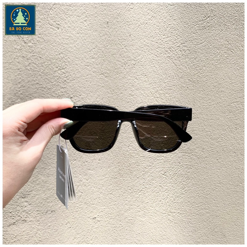 Kính phân cực HM UK gọng vuông đen tuyệt đẹp, đầy đủ bill mua hàng