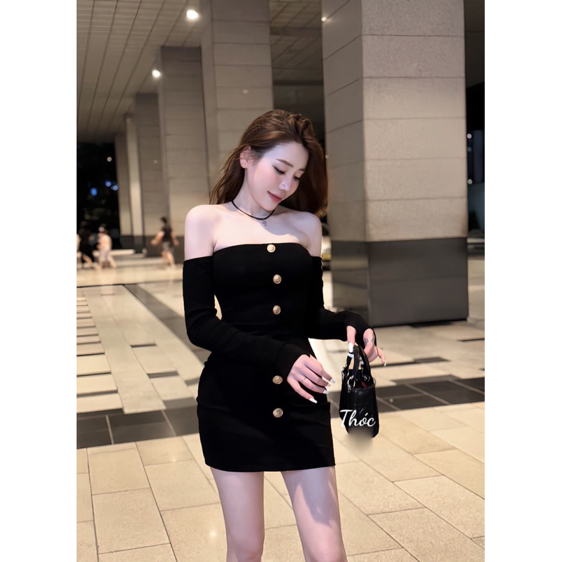 Váy body trễ vai dài tay đính khuy sang chảnh tôn dáng