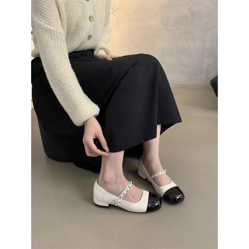 Giày bệt mary Jane mũi tròn bộ sưu tập thu 2023