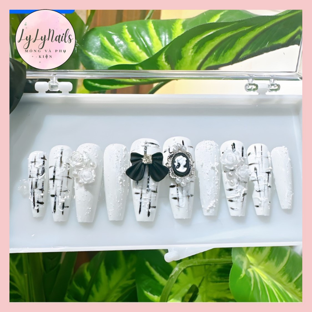 Set 24 móng tay giả,Nailbox thiết kế đính đá,đính charm dễ thương sang chảnh LyLy