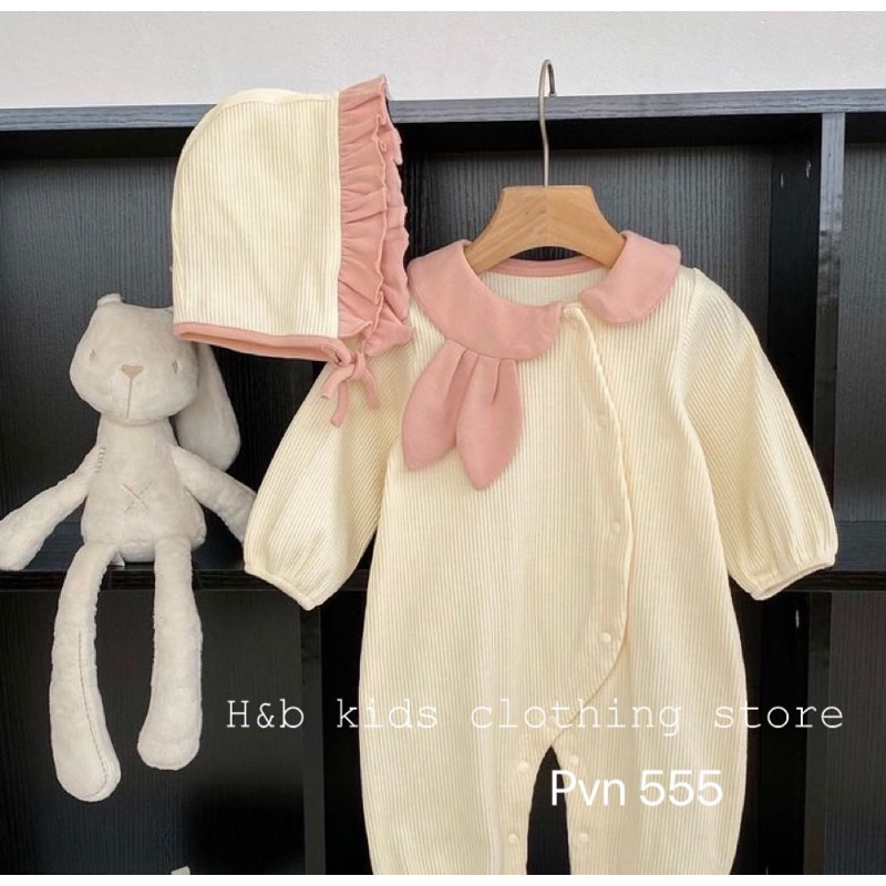 Body tăm dài cổ nơ kèm mũ bé gái