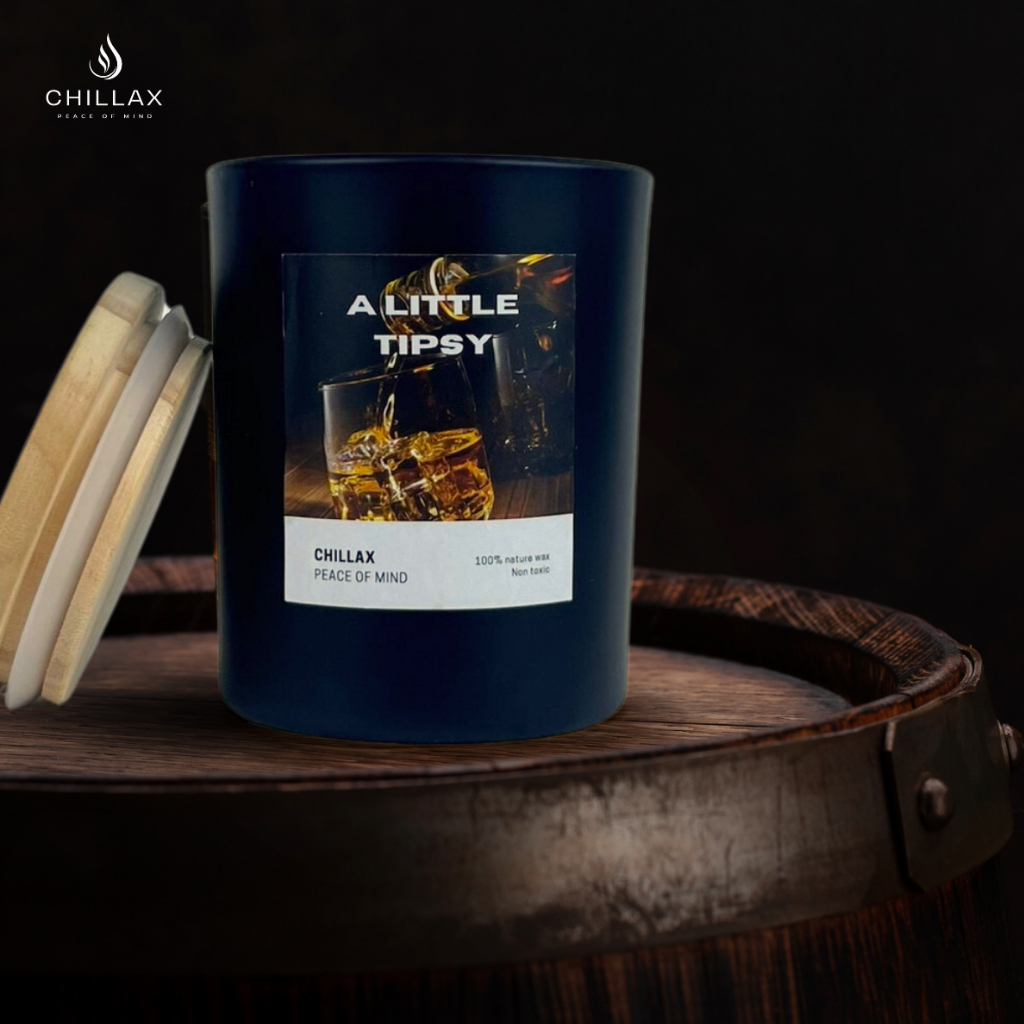 Nến Thơm Phòng Thư Giãn CHILLAX Cao Cấp Tinh Dầu Thiên Nhiên Hương Thơm Rượu Whiskey A LITTLE TIPSY