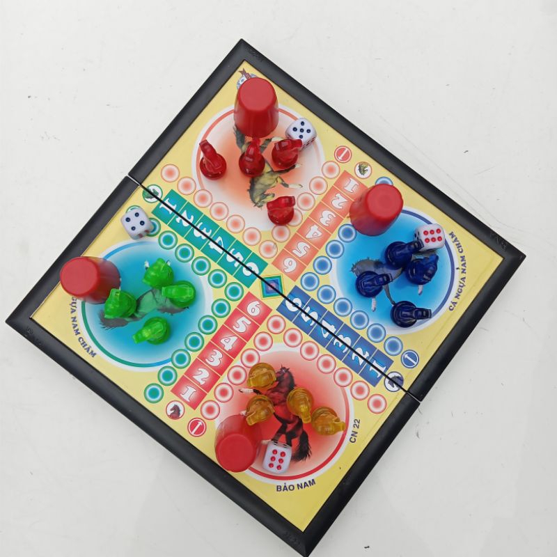 Cờ cá ngựa cao cấp CV22 Bảo Nam có gắn nam châm