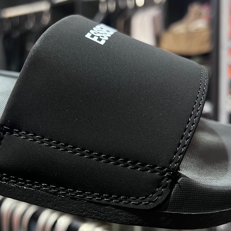 Dép Essentials Quai Ngang Chóng Nước