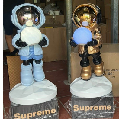Mô hình phi hành gia bê đèn 75cm -BearBrick decor nhà cửa-tượng kèm đèn trang trí,đẹp-rẻ,hot hít,độc lạ,quà tặng ý nghĩa