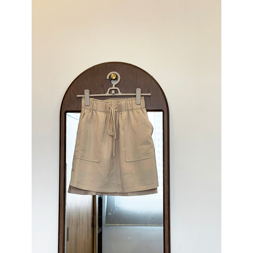 Pass Chân Váy Ngắn cạp chun chất đũi thoáng mát của Madelen