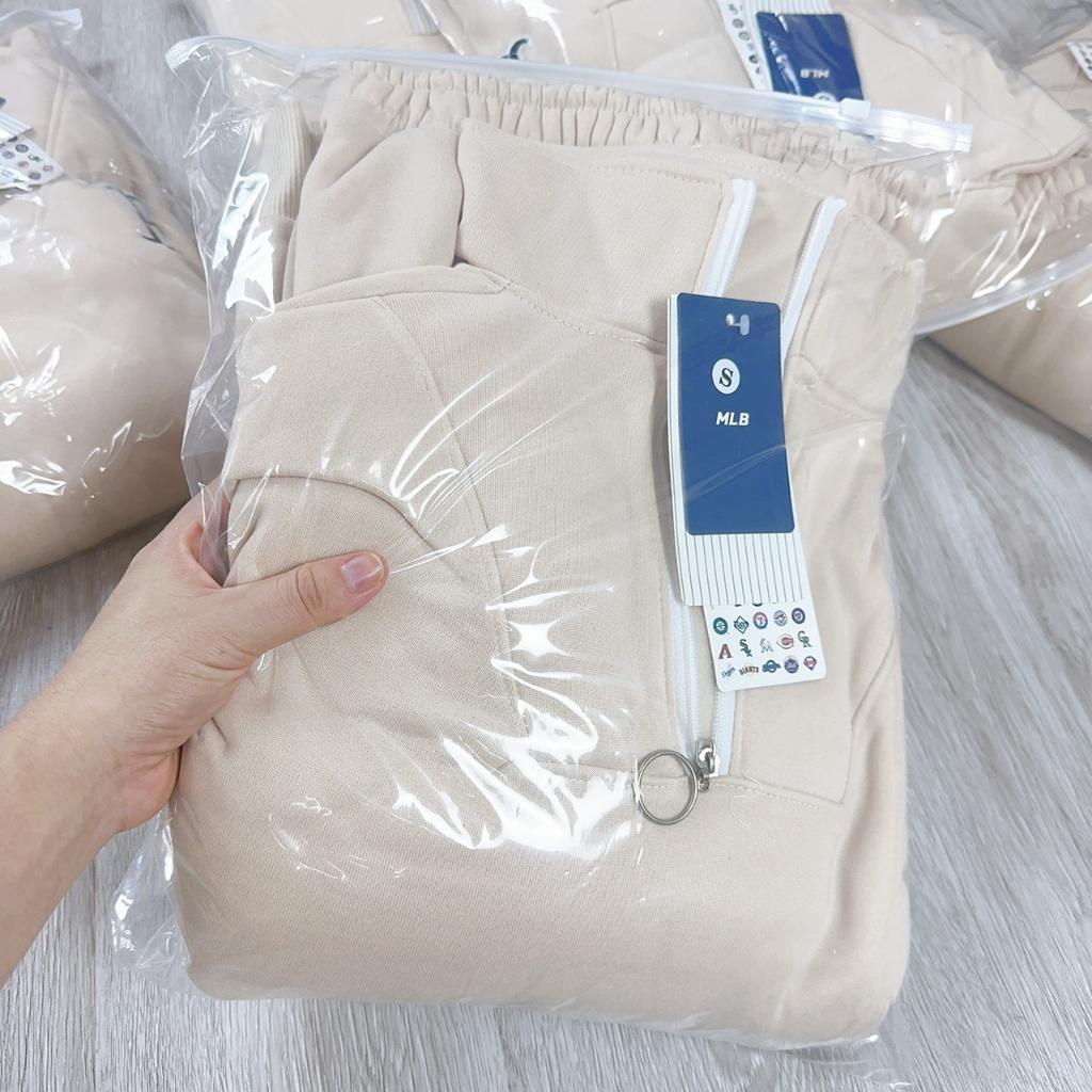 Sét bộ chữ B kem