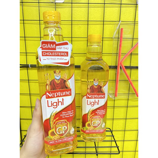 Dầu ăn thượng hạng Neptune Light chai 1 lít + simply 400ml